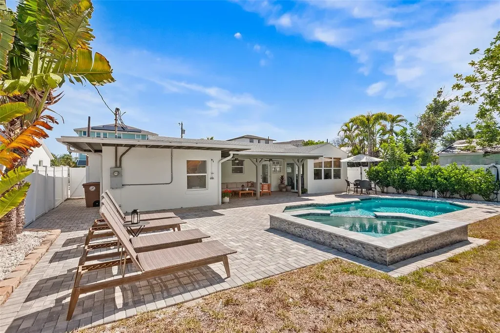14024 N Bayshore Drive Madeira Beach FL 33708
