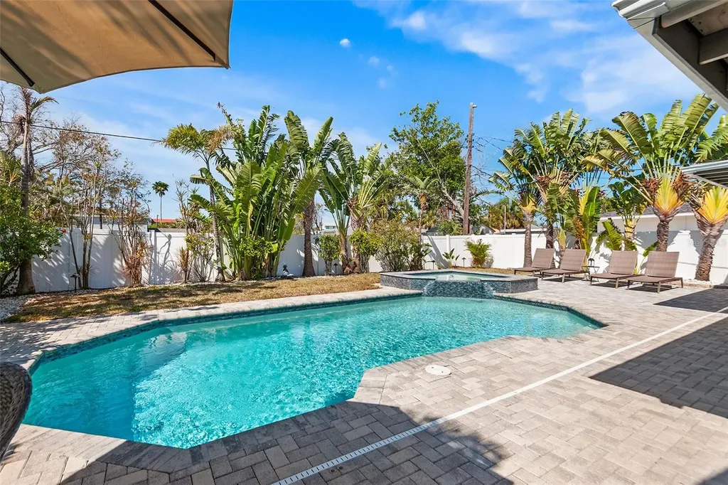 14024 N Bayshore Drive Madeira Beach FL 33708