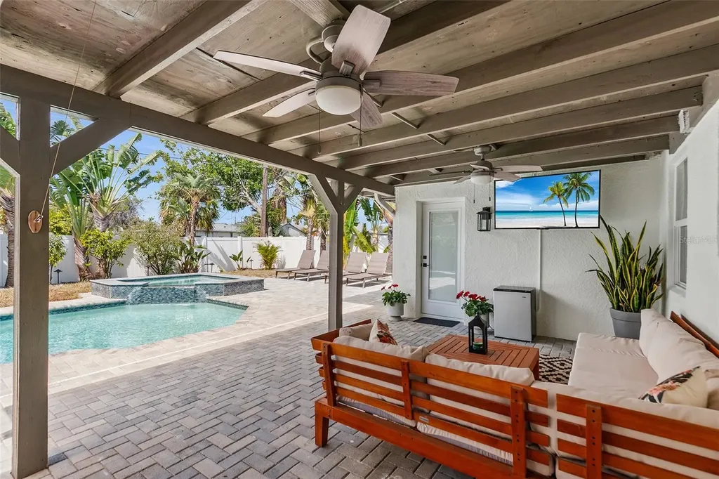 14024 N Bayshore Drive Madeira Beach FL 33708