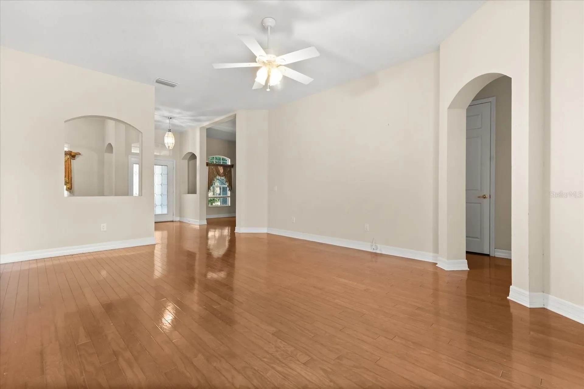 19027 Dove Creek Drive Tampa FL 33647