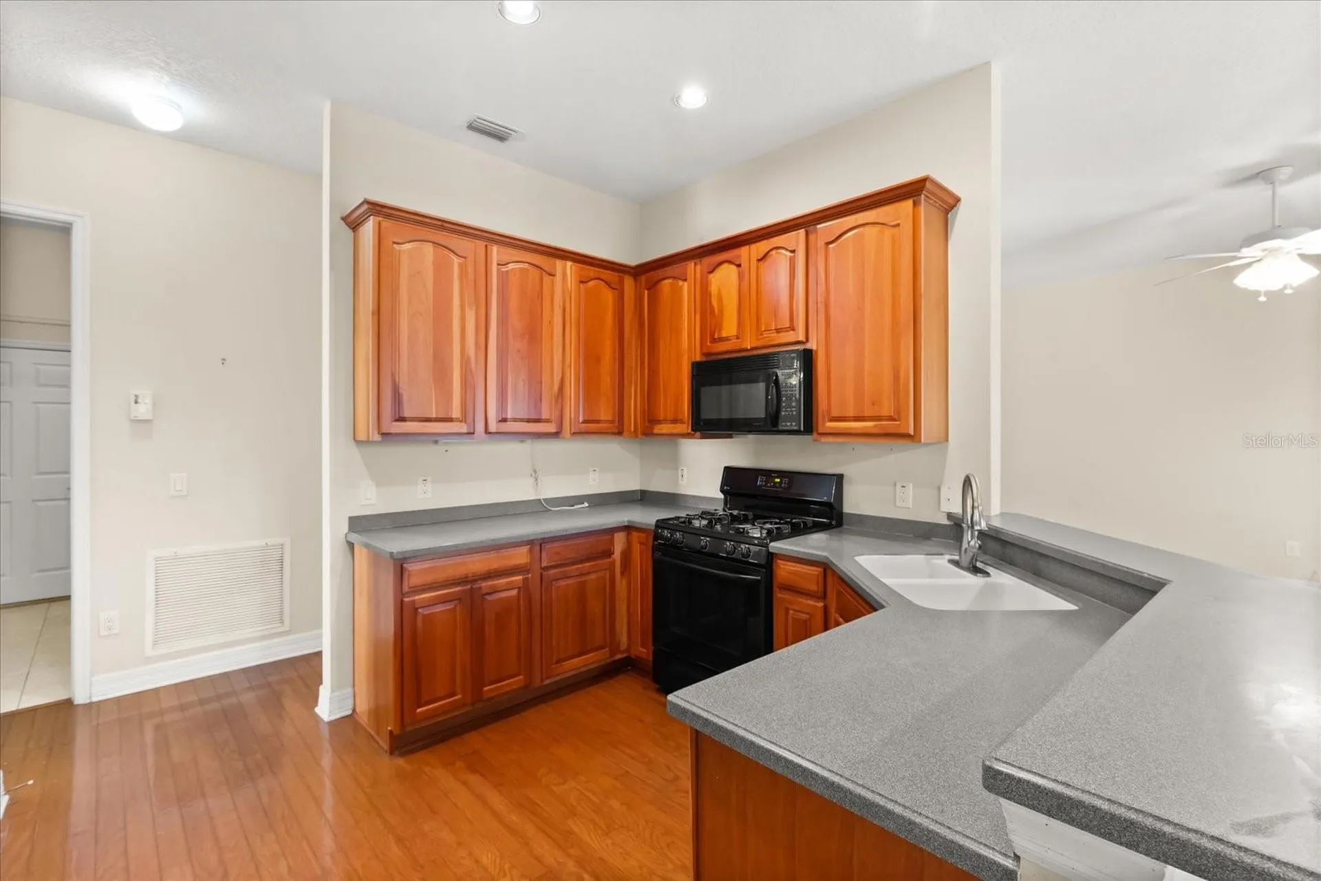 19027 Dove Creek Drive Tampa FL 33647