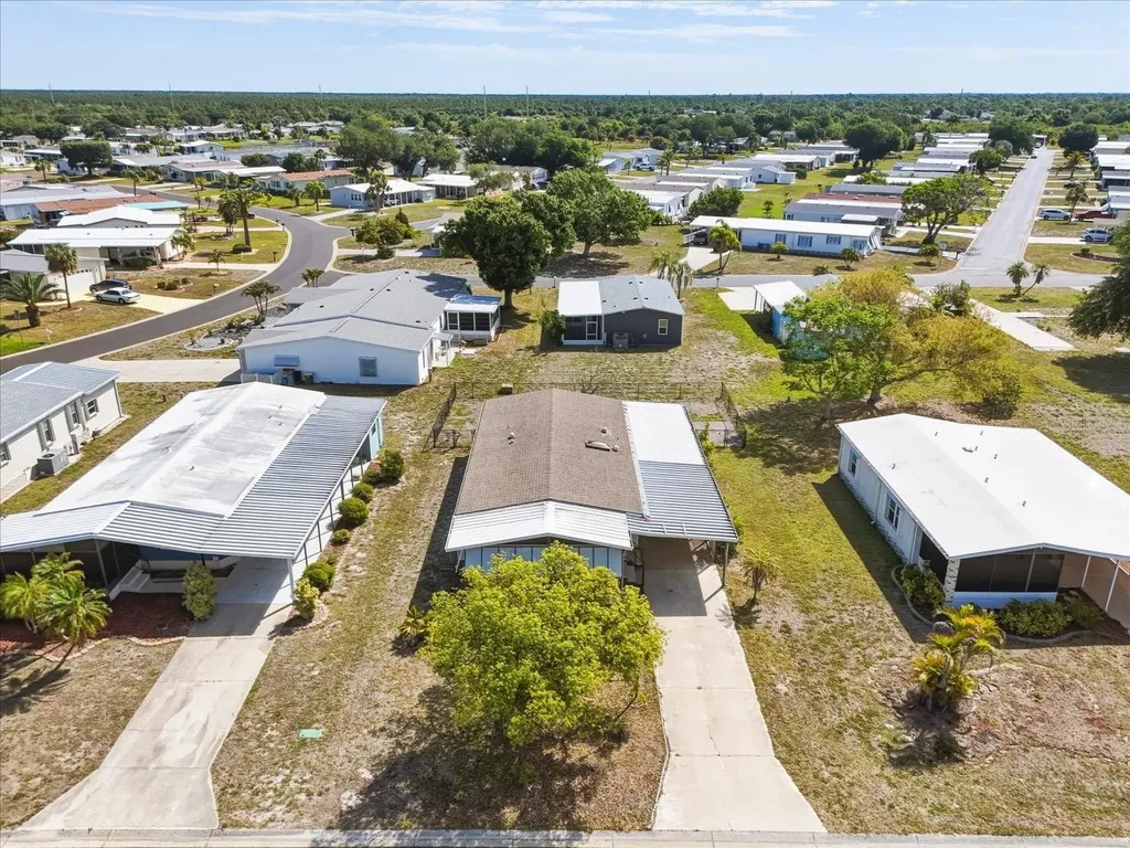 6144 Redwing Avenue Englewood FL 34224