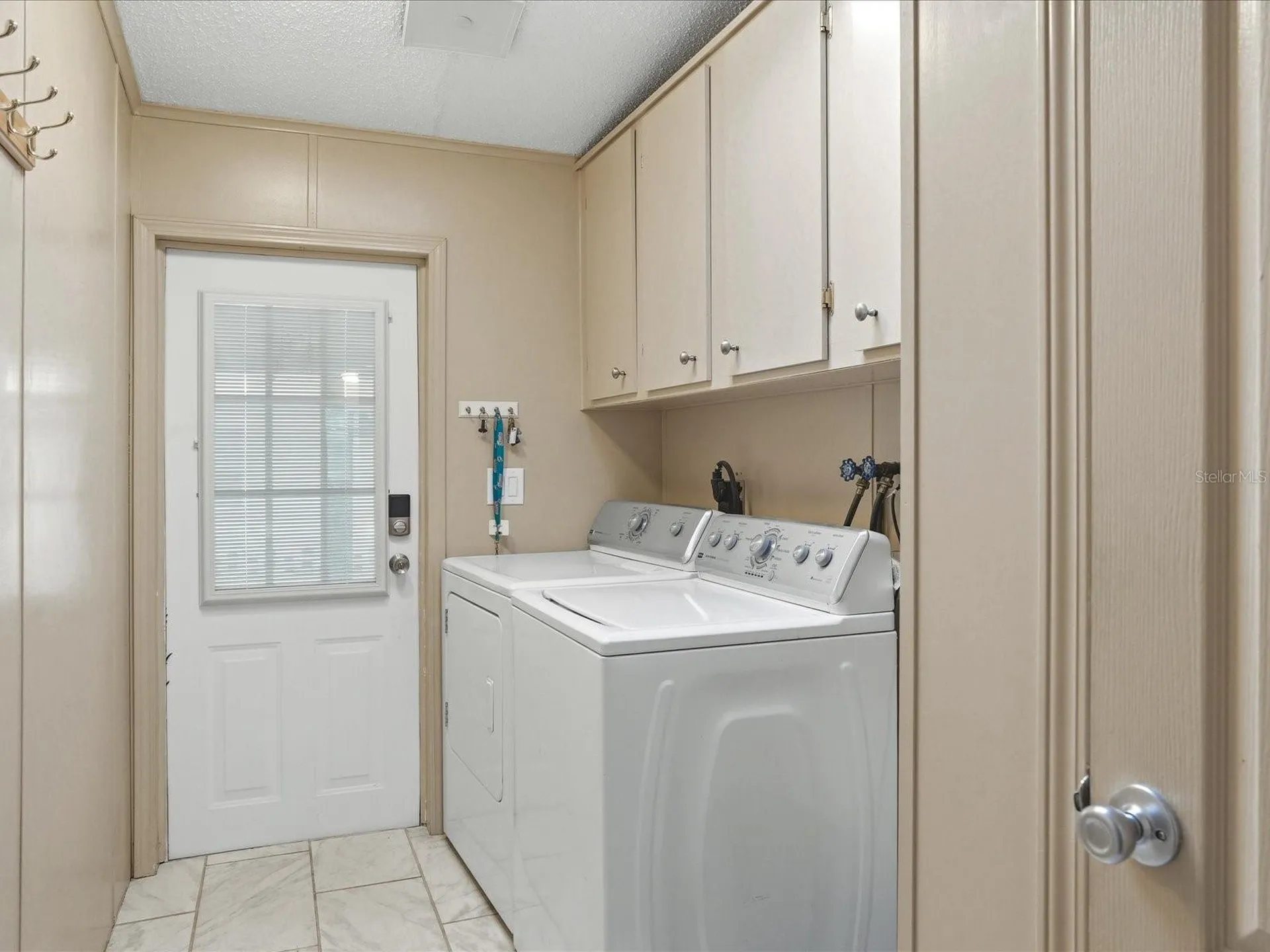 6144 Redwing Avenue Englewood FL 34224