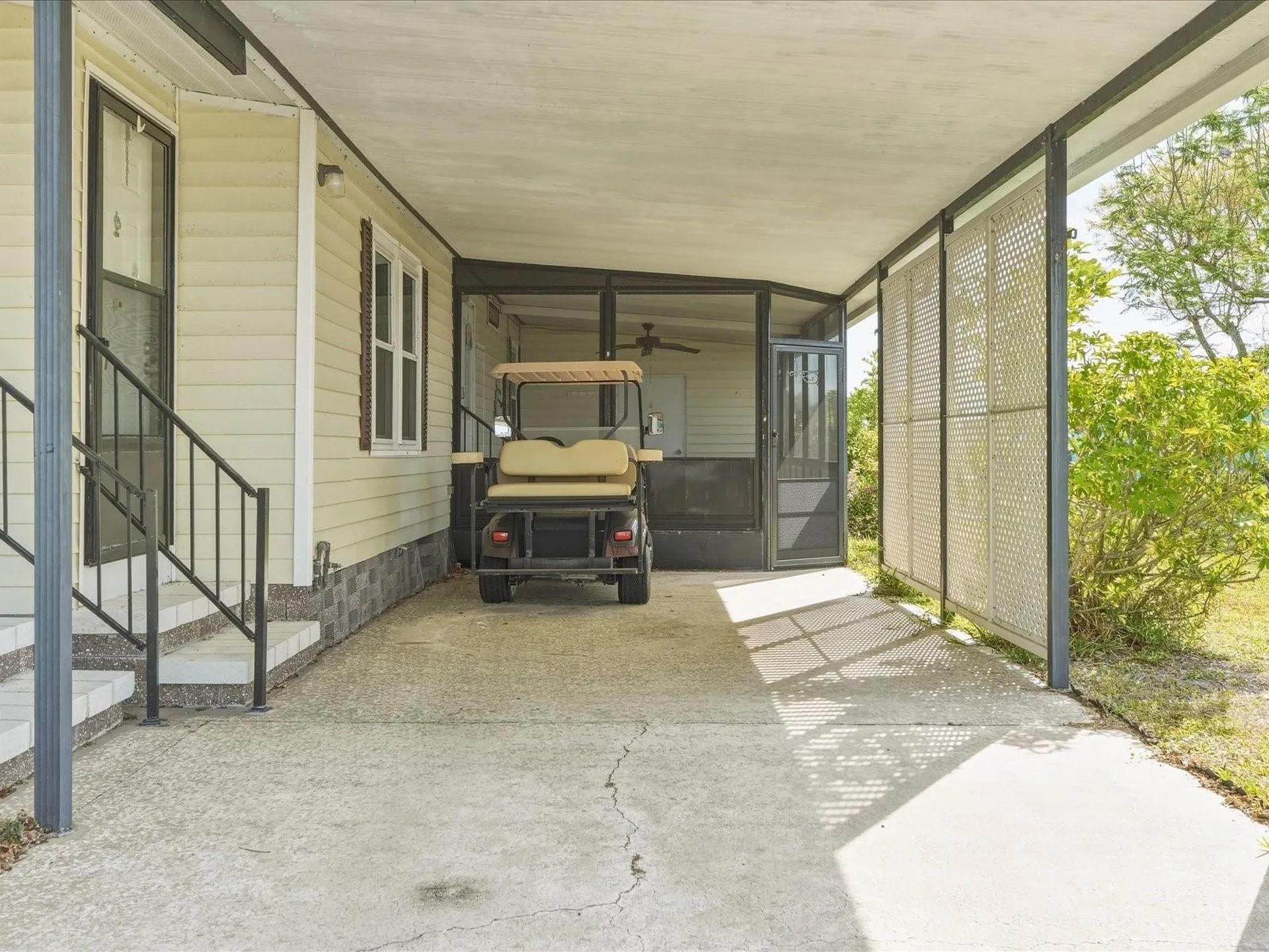 6144 Redwing Avenue Englewood FL 34224