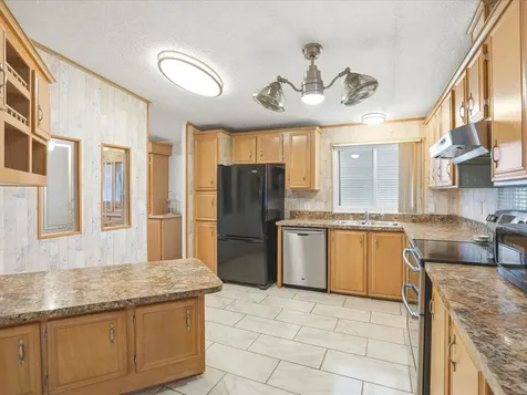 6144 Redwing Avenue Englewood FL 34224