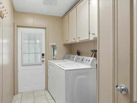 6144 Redwing Avenue Englewood FL 34224