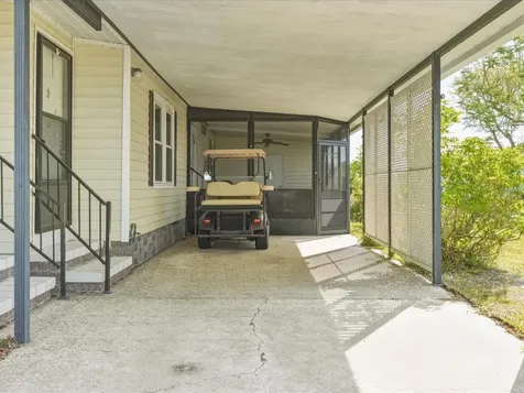6144 Redwing Avenue Englewood FL 34224