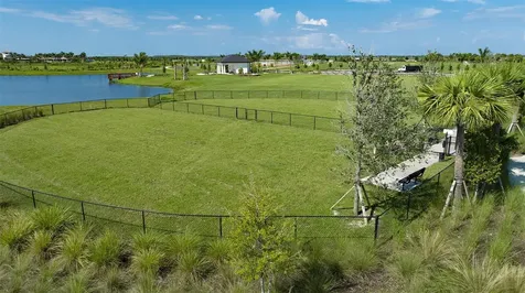 7825 Centaurus Way Sarasota FL 34241