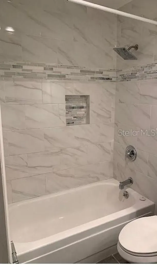 6020 Peregrine Avenue Orlando FL 32819