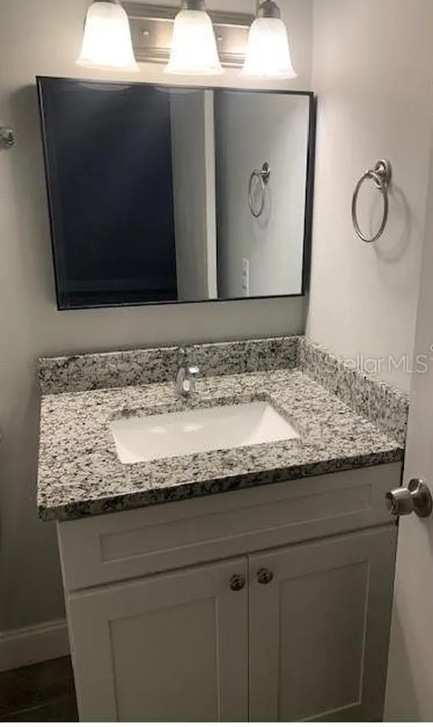 6020 Peregrine Avenue Orlando FL 32819