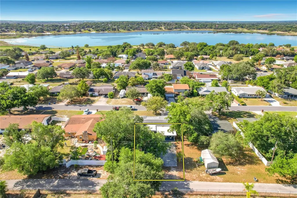 831 Hillside Avenue Lake Wales FL 33853