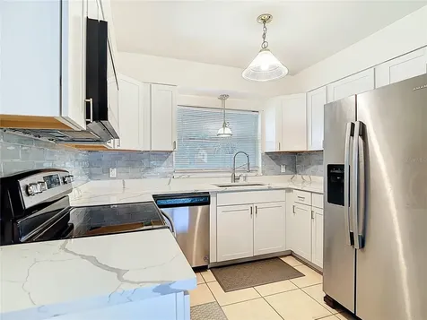 831 Hillside Avenue Lake Wales FL 33853