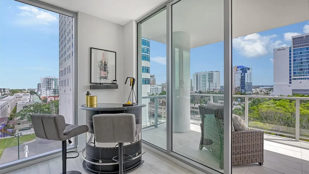 301 Quay Common Sarasota FL 34236