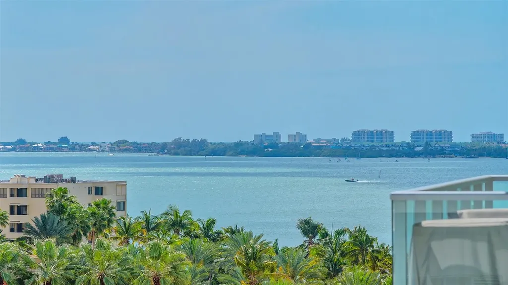 301 Quay Common Sarasota FL 34236
