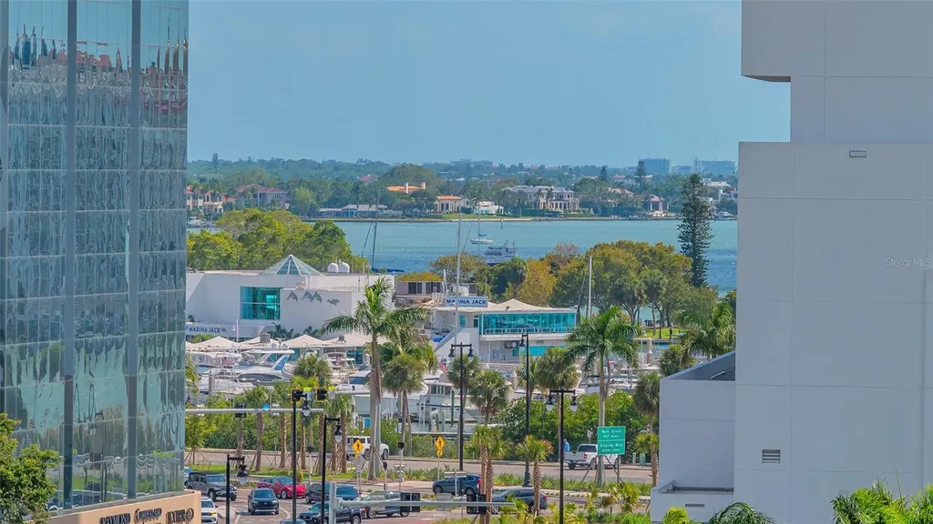 301 Quay Common Sarasota FL 34236