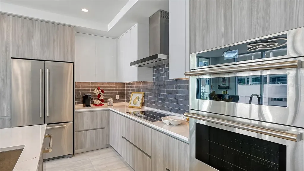301 Quay Common Sarasota FL 34236