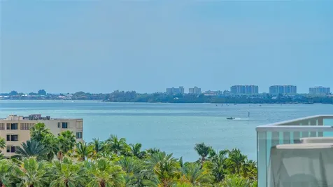 301 Quay Common Sarasota FL 34236