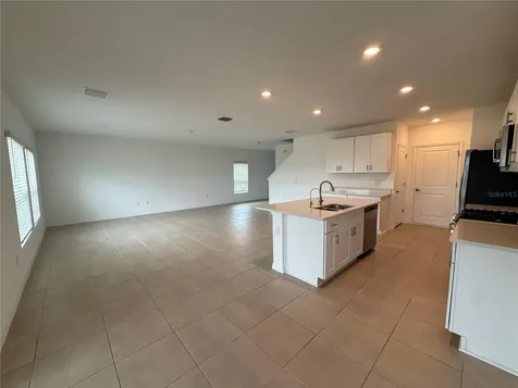 6431 Milestone Loop Palmetto FL 34221