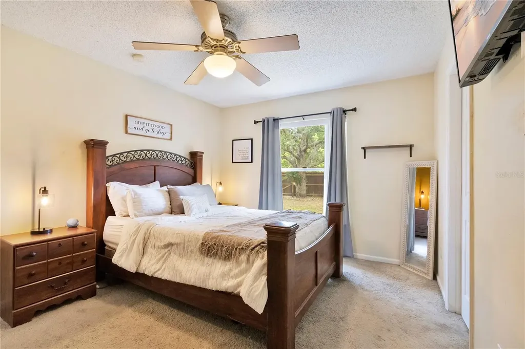 127 Laurel Ridge Avenue Ocoee FL 34761