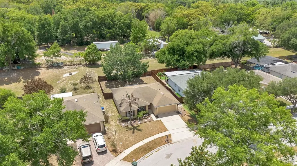127 Laurel Ridge Avenue Ocoee FL 34761
