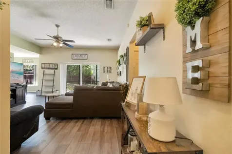 127 Laurel Ridge Avenue Ocoee FL 34761