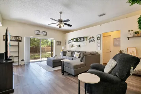 127 Laurel Ridge Avenue Ocoee FL 34761