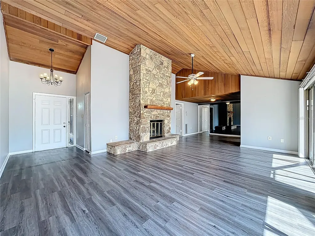 1921 Abbington Street Apopka FL 32712
