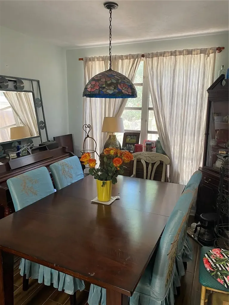 1231 NE 9th Street W Gainesville FL 32601