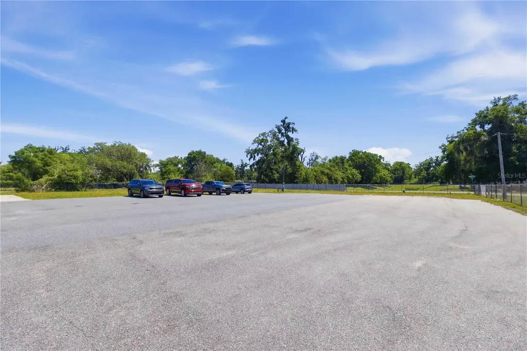943 NW 17th Avenue Ocala FL 34475