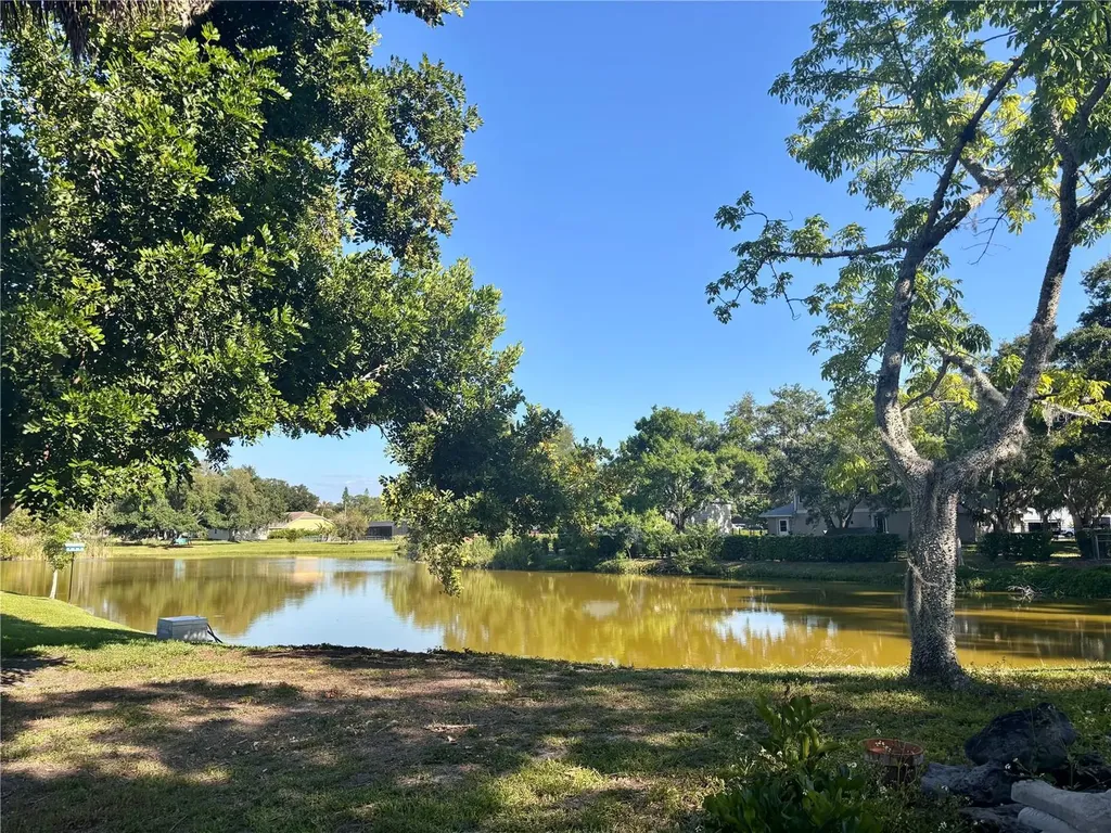 6104 26th Avenue E Bradenton FL 34208