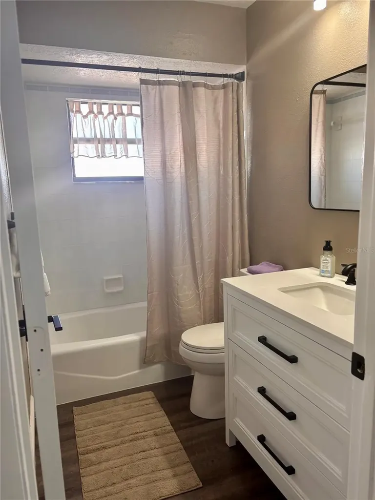 6104 26th Avenue E Bradenton FL 34208