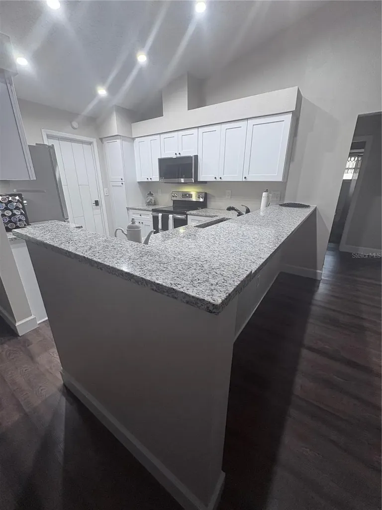 6104 26th Avenue E Bradenton FL 34208