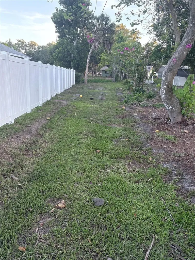 6104 26th Avenue E Bradenton FL 34208