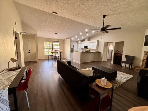 6104 26th Avenue E Bradenton FL 34208