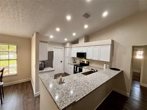 6104 26th Avenue E Bradenton FL 34208