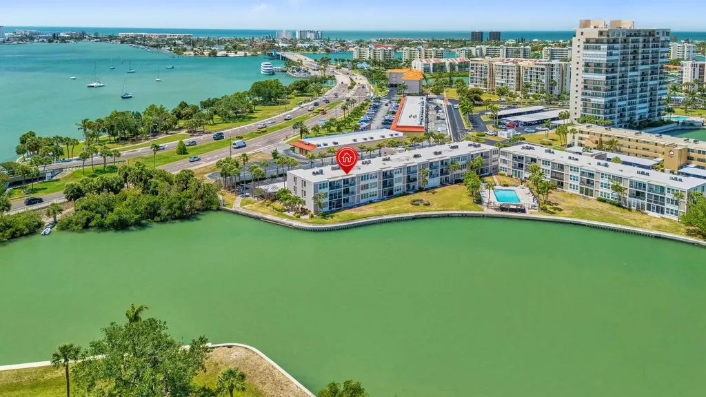7401 Bay Island Drive S South Pasadena FL 33707