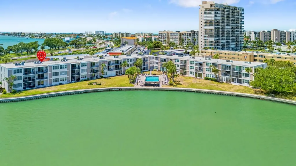 7401 Bay Island Drive S South Pasadena FL 33707
