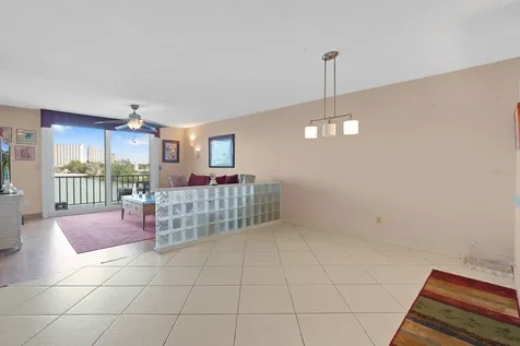7401 Bay Island Drive S South Pasadena FL 33707