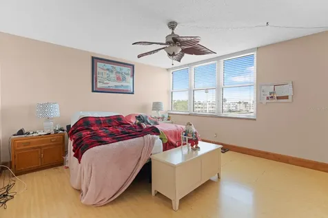 7401 Bay Island Drive S South Pasadena FL 33707