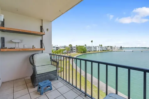 7401 Bay Island Drive S South Pasadena FL 33707