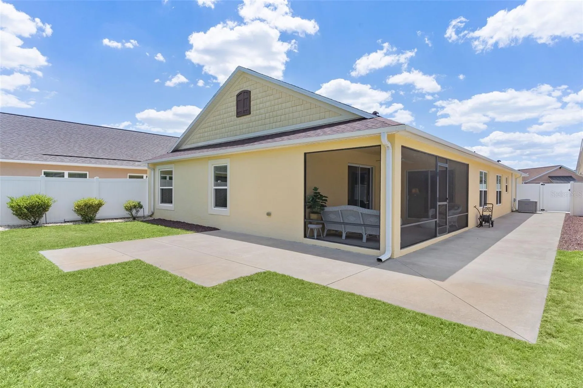 2877 Charlevoix Street The Villages FL 32163