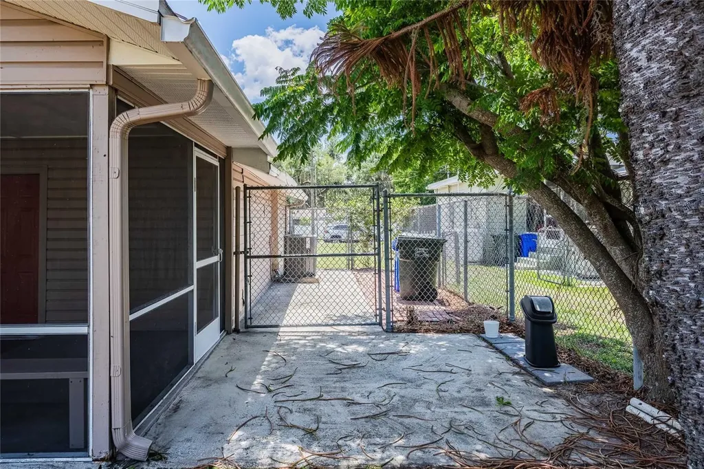 848 Valencia Street E Lakeland FL 33805