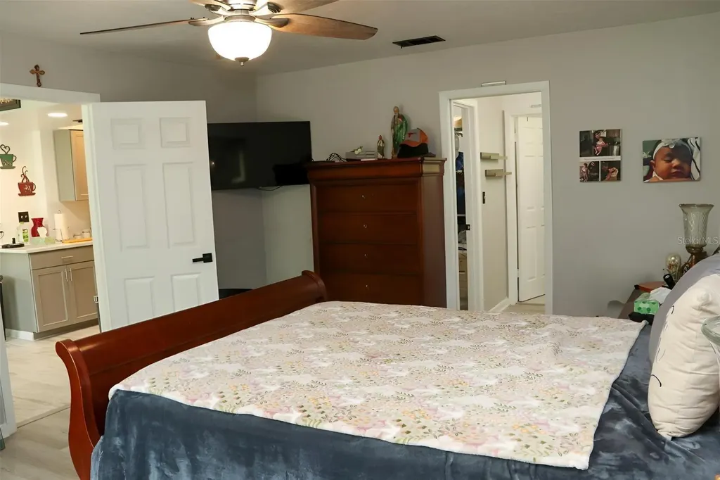 8424 NW 2 Place Gainesville FL 32607