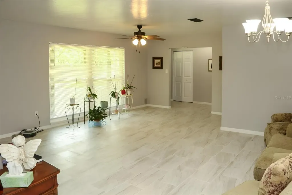 8424 NW 2 Place Gainesville FL 32607
