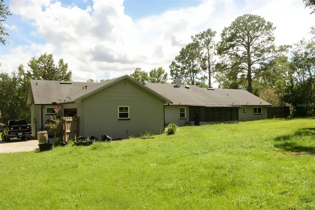 8424 NW 2 Place Gainesville FL 32607