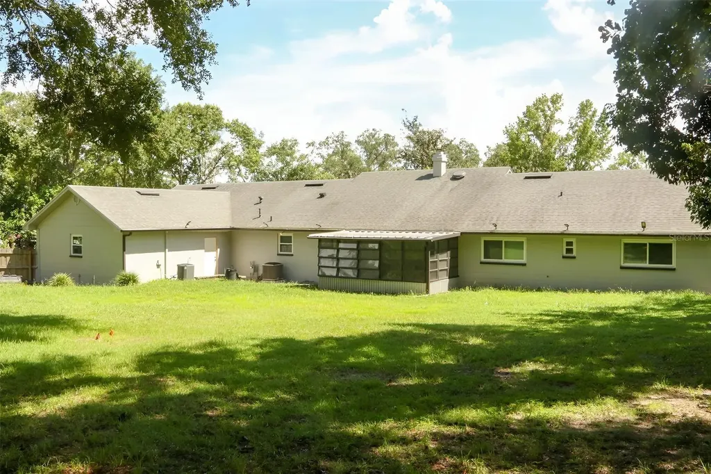 8424 NW 2 Place Gainesville FL 32607