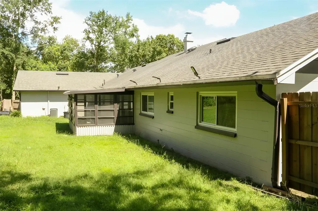 8424 NW 2 Place Gainesville FL 32607