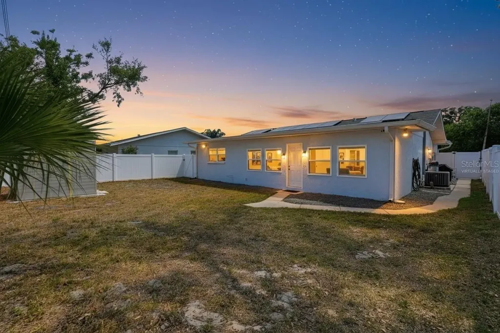 10823 Casa Grande Avenue Port Richey FL 34668
