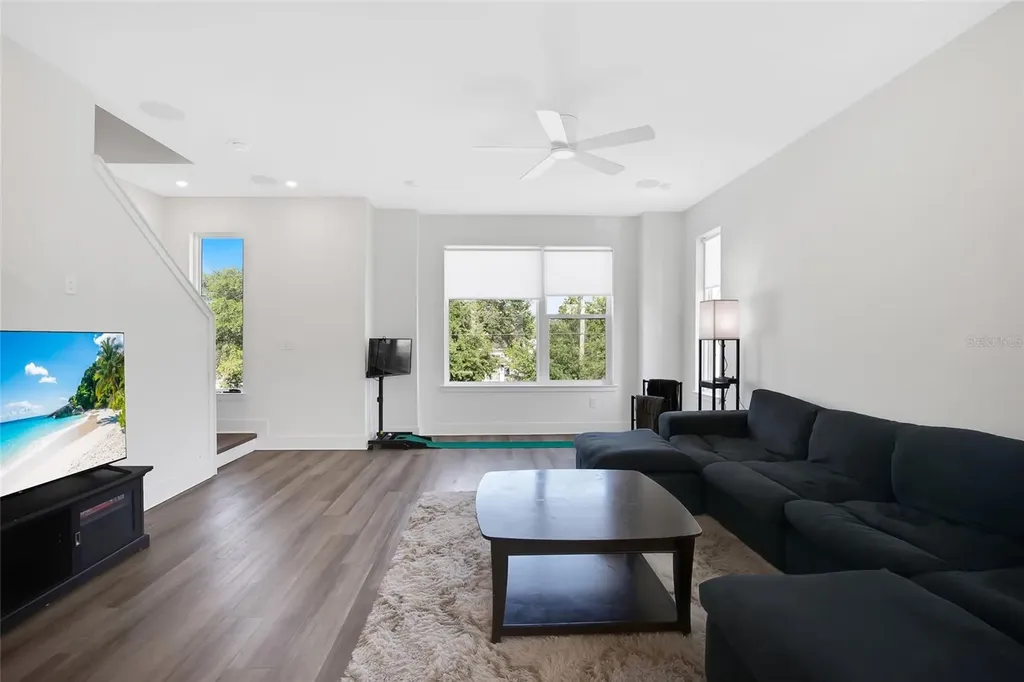 2506 W Cleveland Street Tampa FL 33609