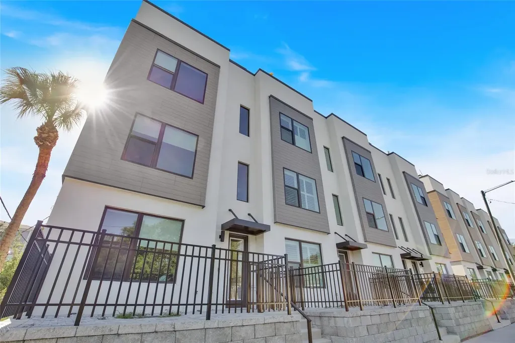 2506 W Cleveland Street Tampa FL 33609